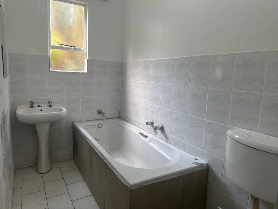 3 Bedroom Property for Sale in Safari Gardens North West
